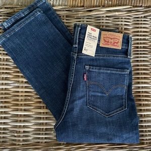 levi’s high rise straight / mom jeans